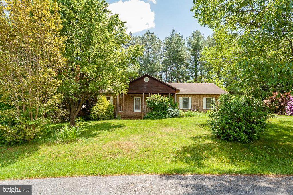 6 Blue Ridge Ct - Photo 1