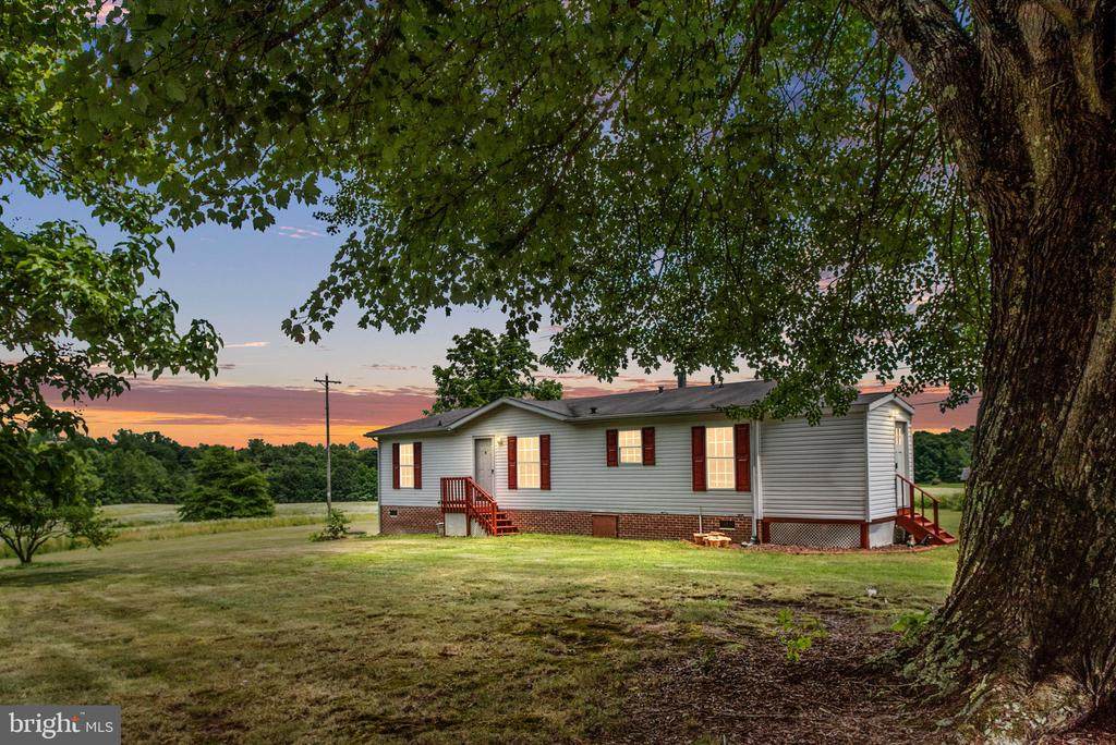 9927 Gordon Rd - Photo 1