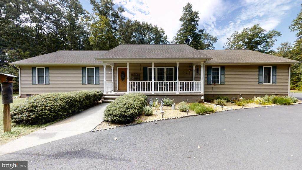 18910 Monrovia Rd - Photo 1
