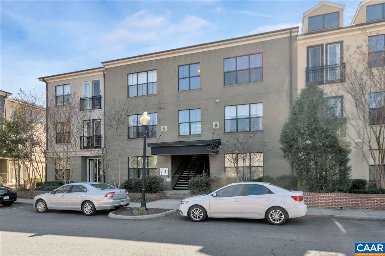 740 Walker Sq - Photo 1