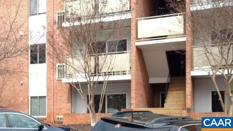 1800 Jefferson Park Ave - Photo 1