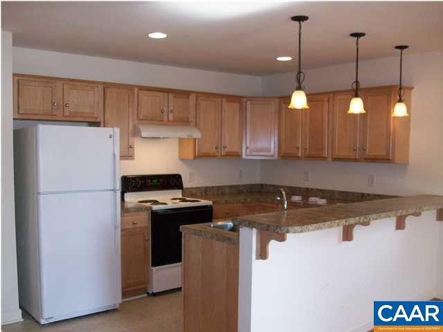 702 Delevan St - Photo 1