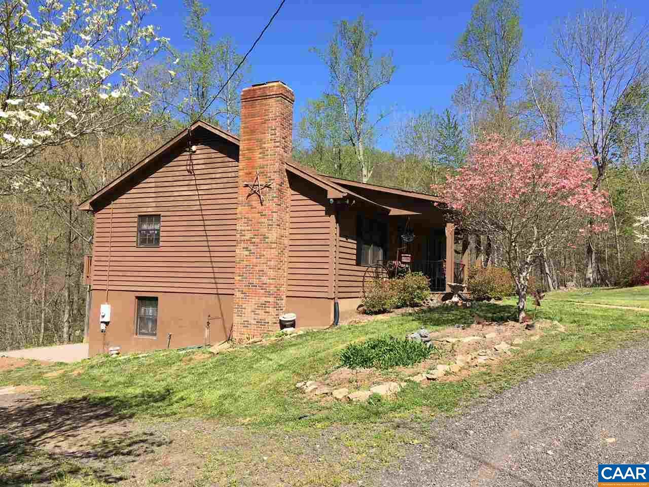 1285 Courtney Hollow Ln - Photo 1