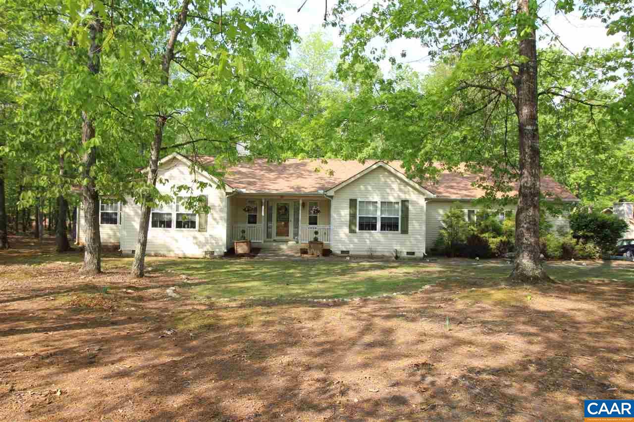 28 Oak Grove Rd - Photo 1