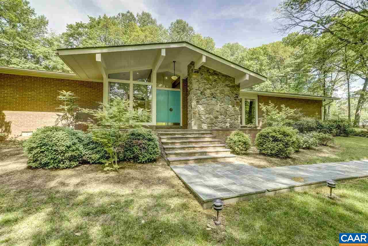 315 Monacan Dr - Photo 1