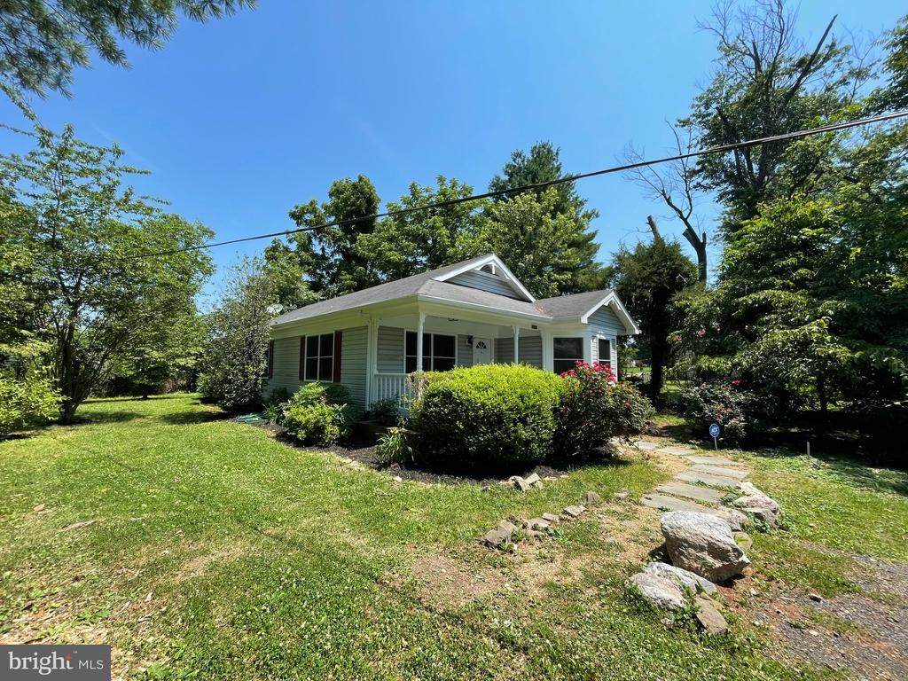 8466 Emerald Ln - Photo 1