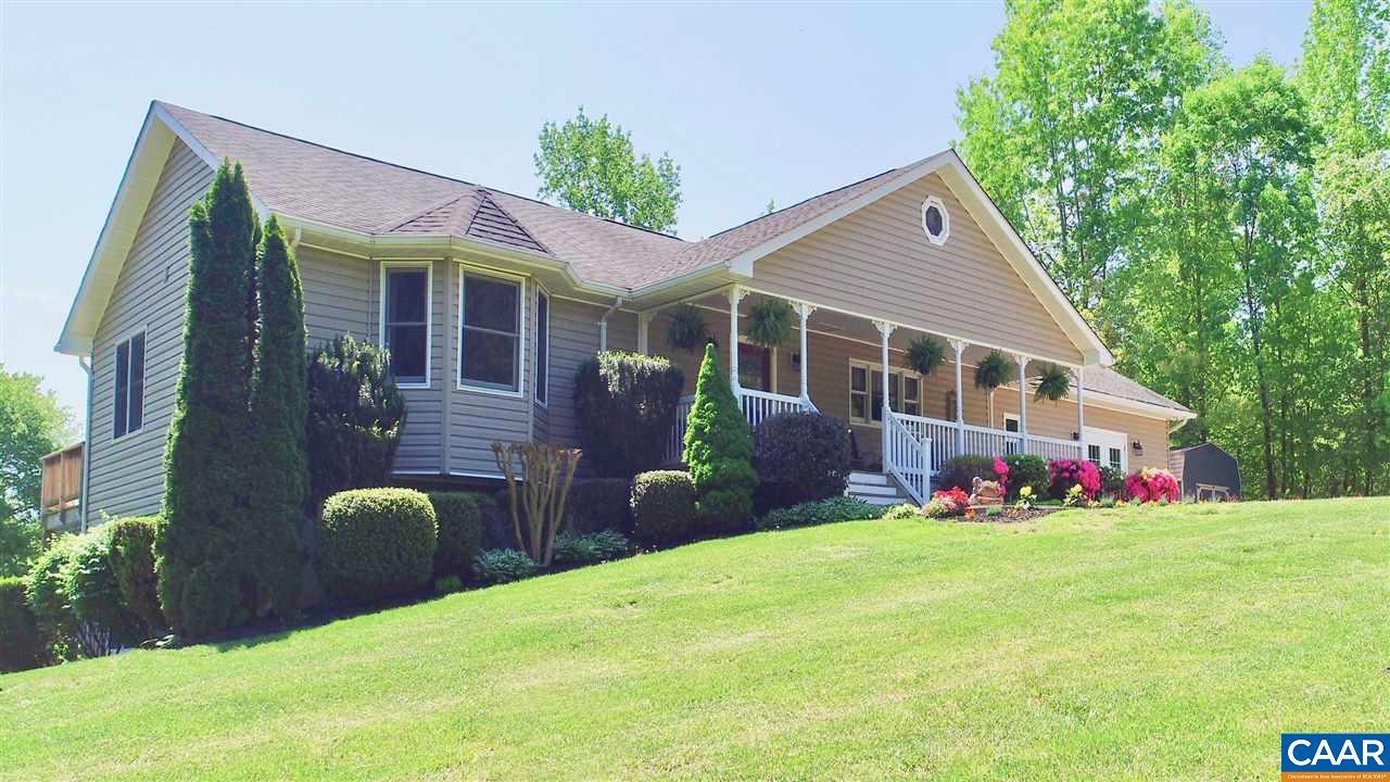 400 Overton Dr - Photo 1