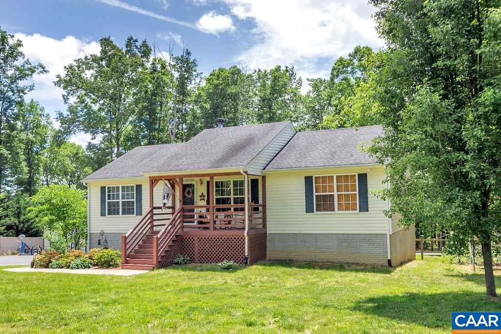 2316 Brickhouse Rd - Photo 1
