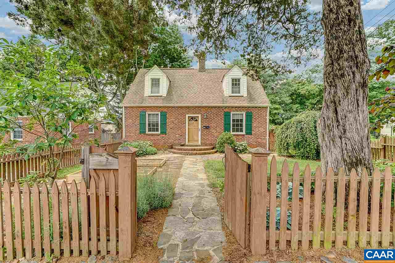 1218 Belleview Ave - Photo 1
