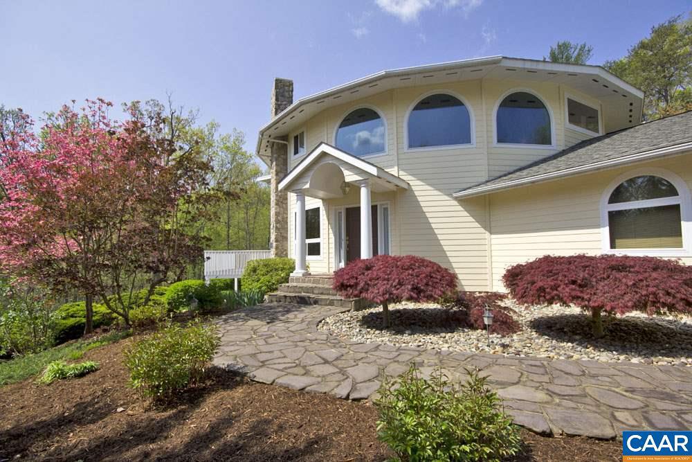 629 Lakeland Ln - Photo 1