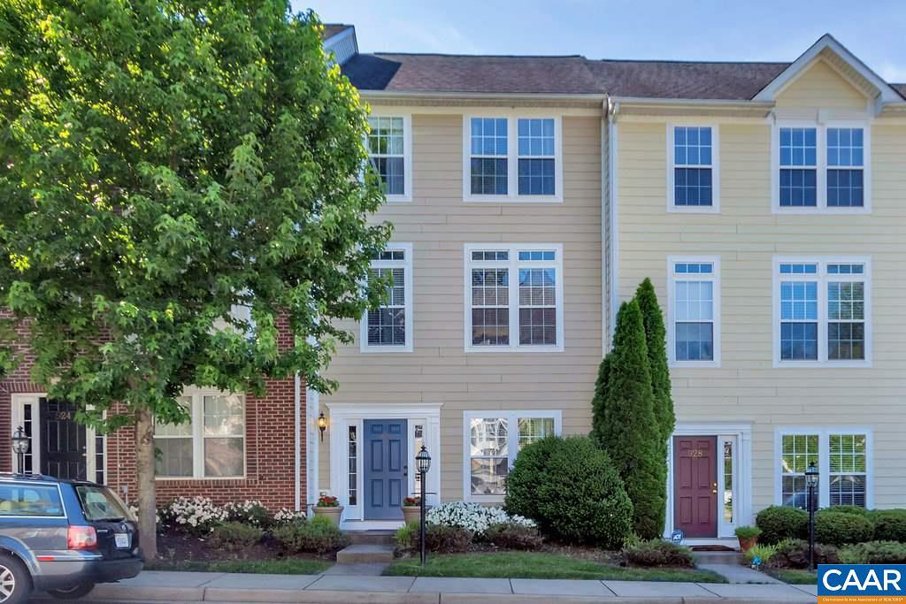 926 Rainier Rd - Photo 1