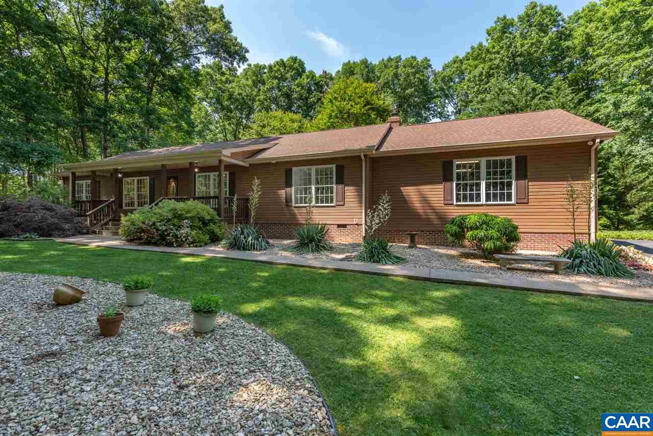 2581 Moorefield Dr - Photo 1