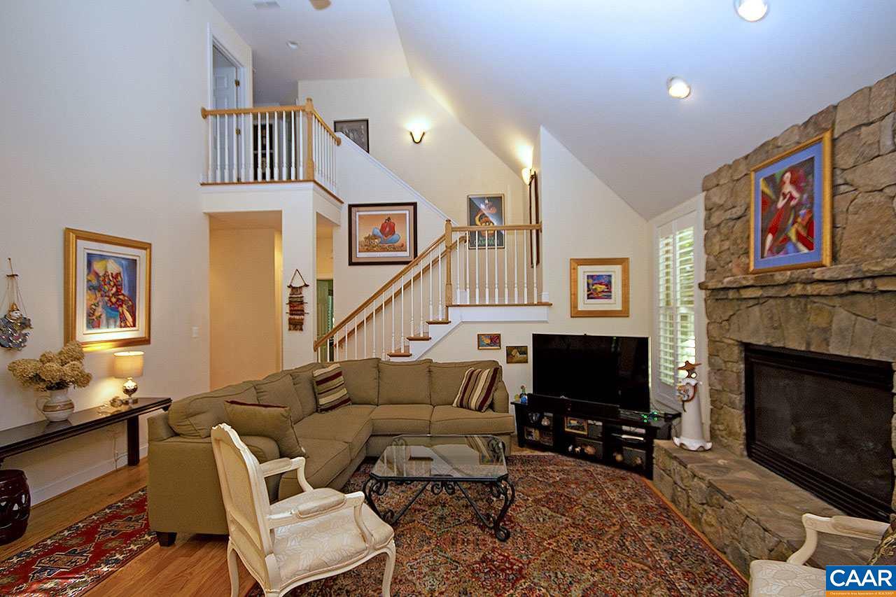 12 Fairway Oaks Ln - Photo 1