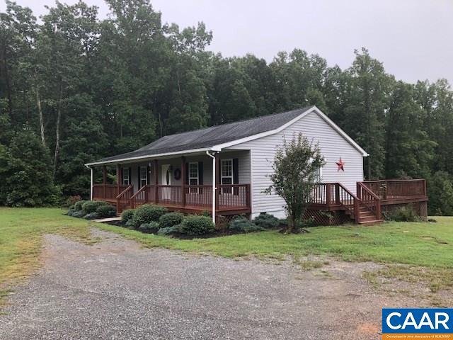 9 Elizabeth Ln - Photo 1