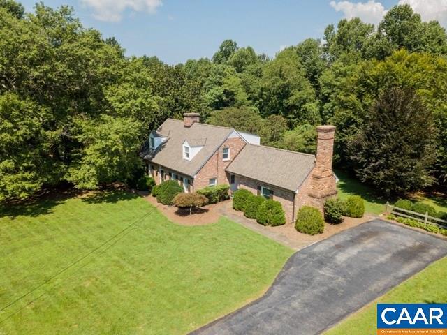 240 Sunset Dr - Photo 1