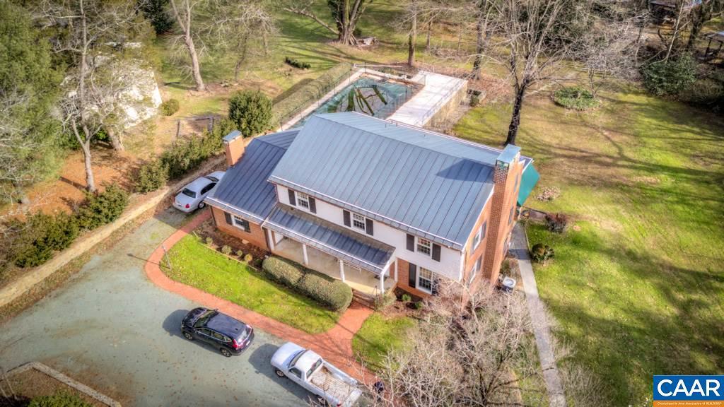 17 Old Farm Rd - Photo 1