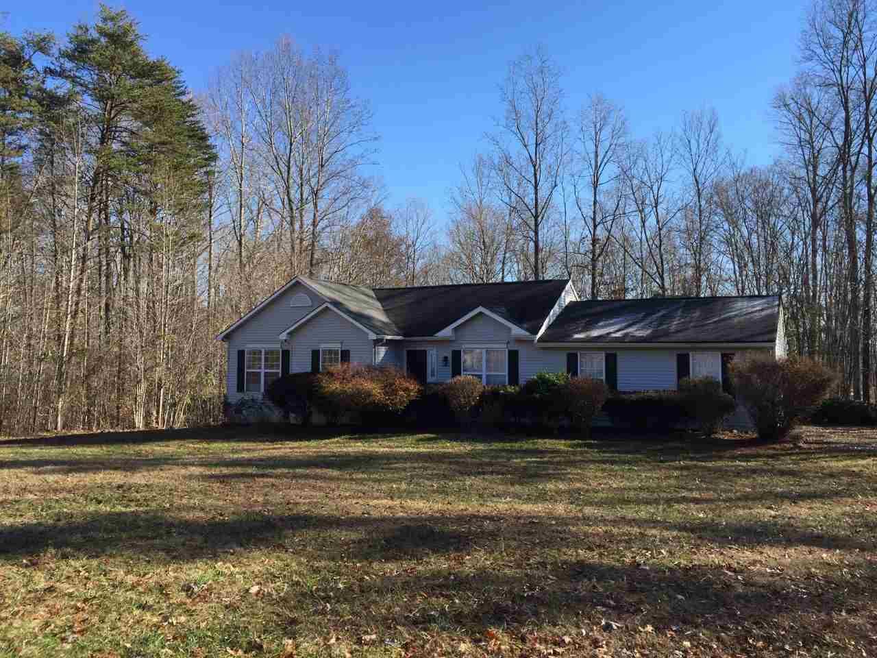 949 Oak Creek Rd - Photo 1
