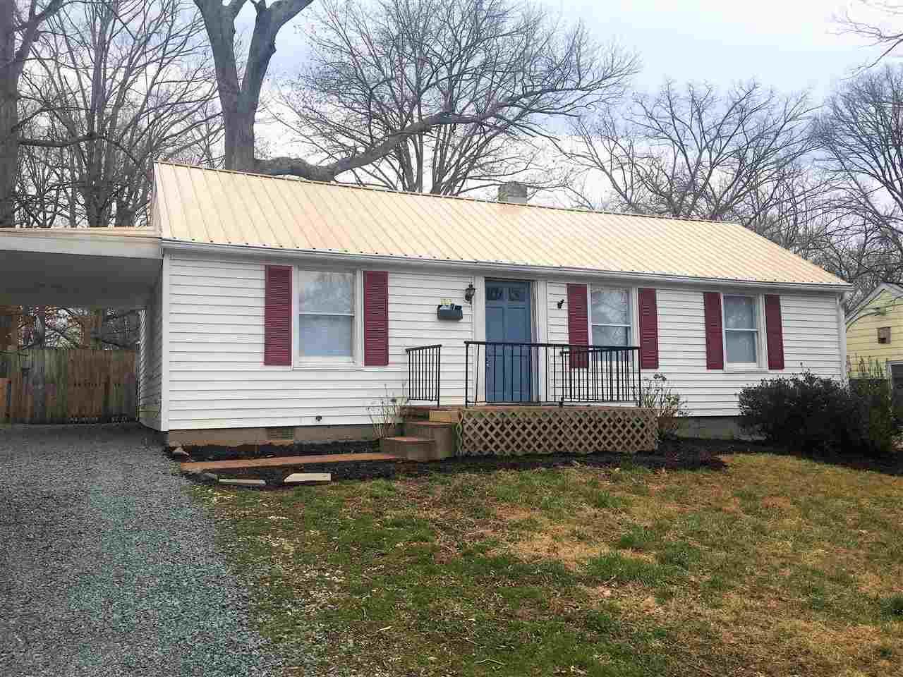 1616 Mulberry Ave - Photo 1
