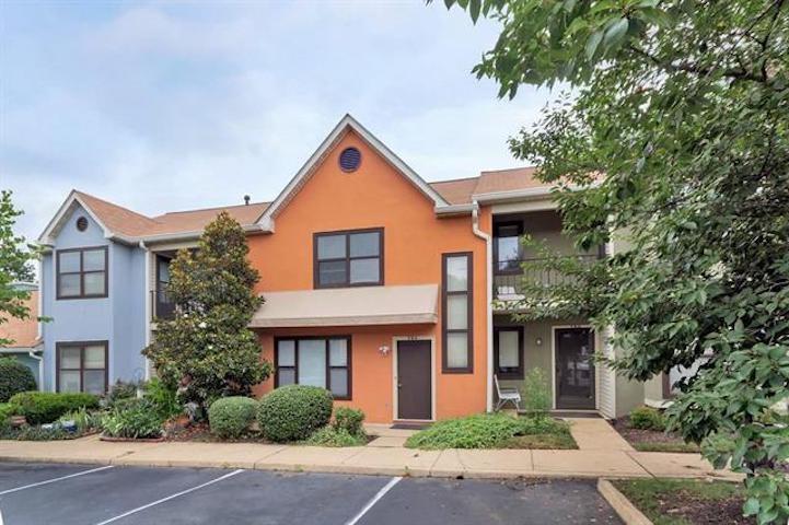 584 Pebblecreek Ct - Photo 1