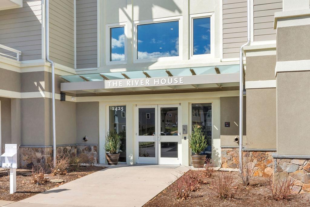 1425 Trailside Ct - Photo 1
