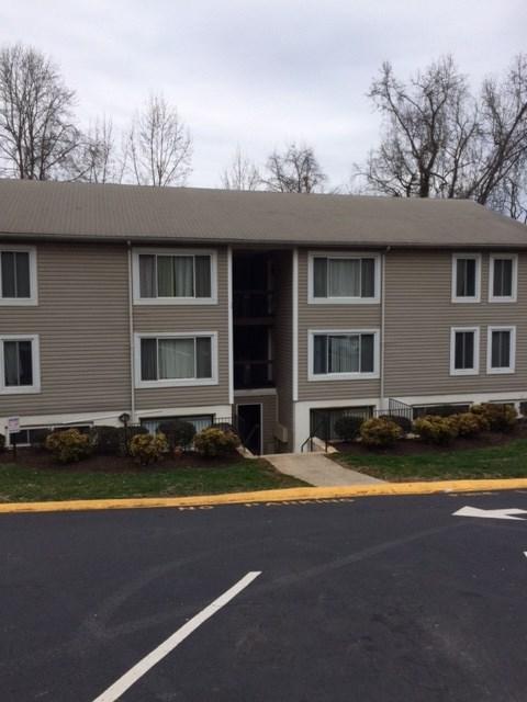 117 Berry St - Photo 1