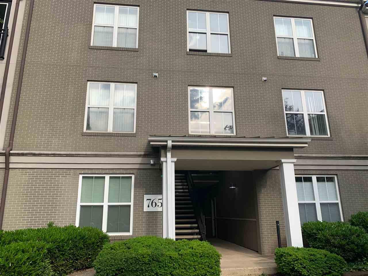 765 Walker Sq - Photo 1