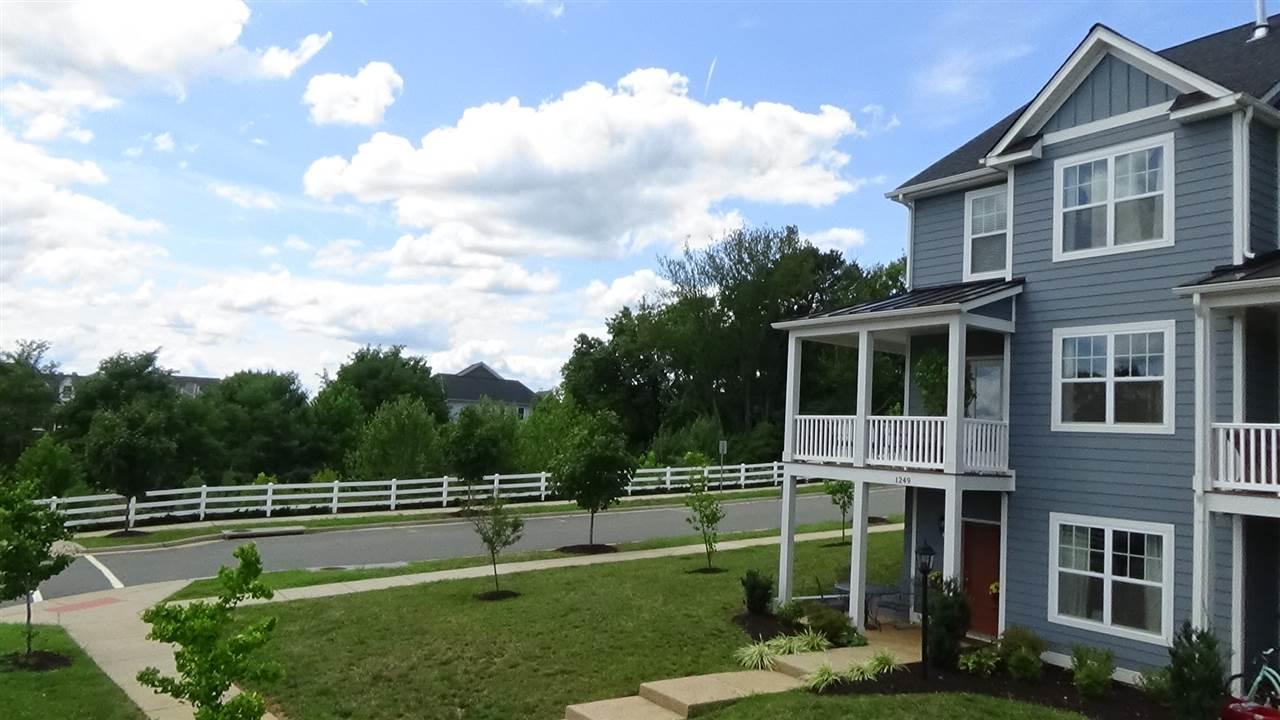 1249 Haden Pl - Photo 1