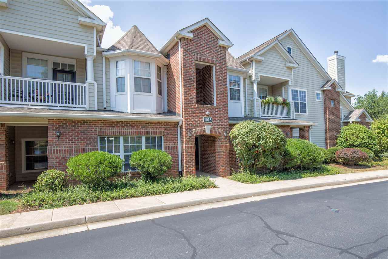 1015 Weybridge Ct - Photo 1