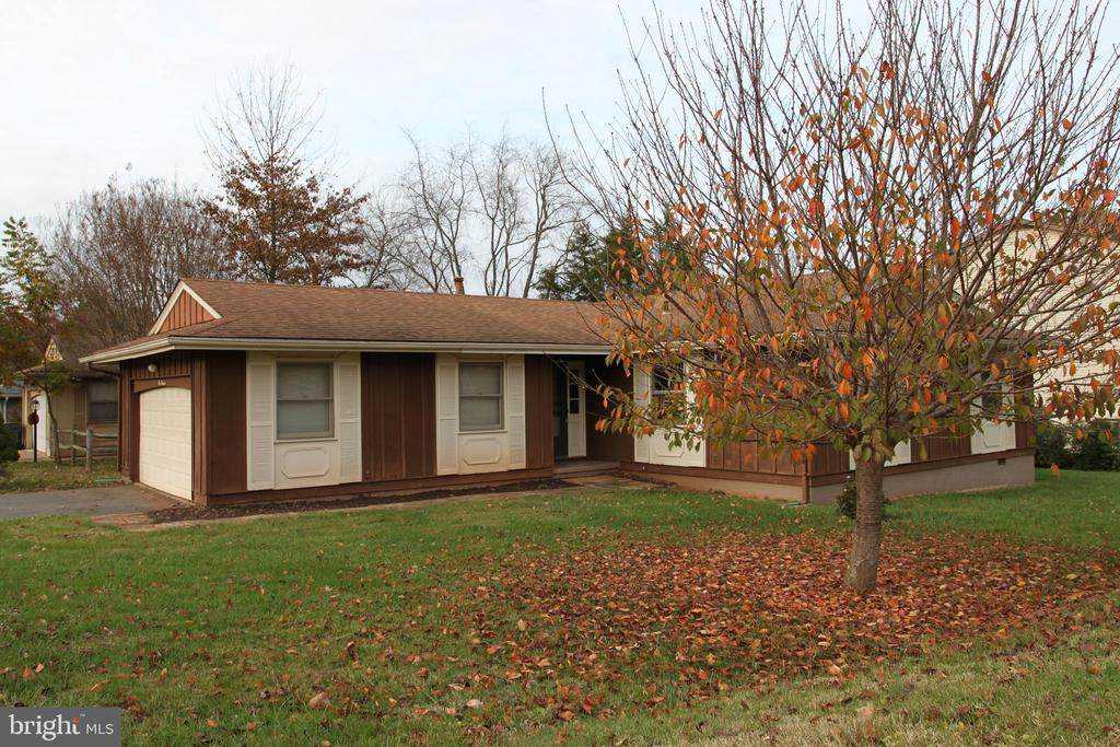 400 Laurel St - Photo 1