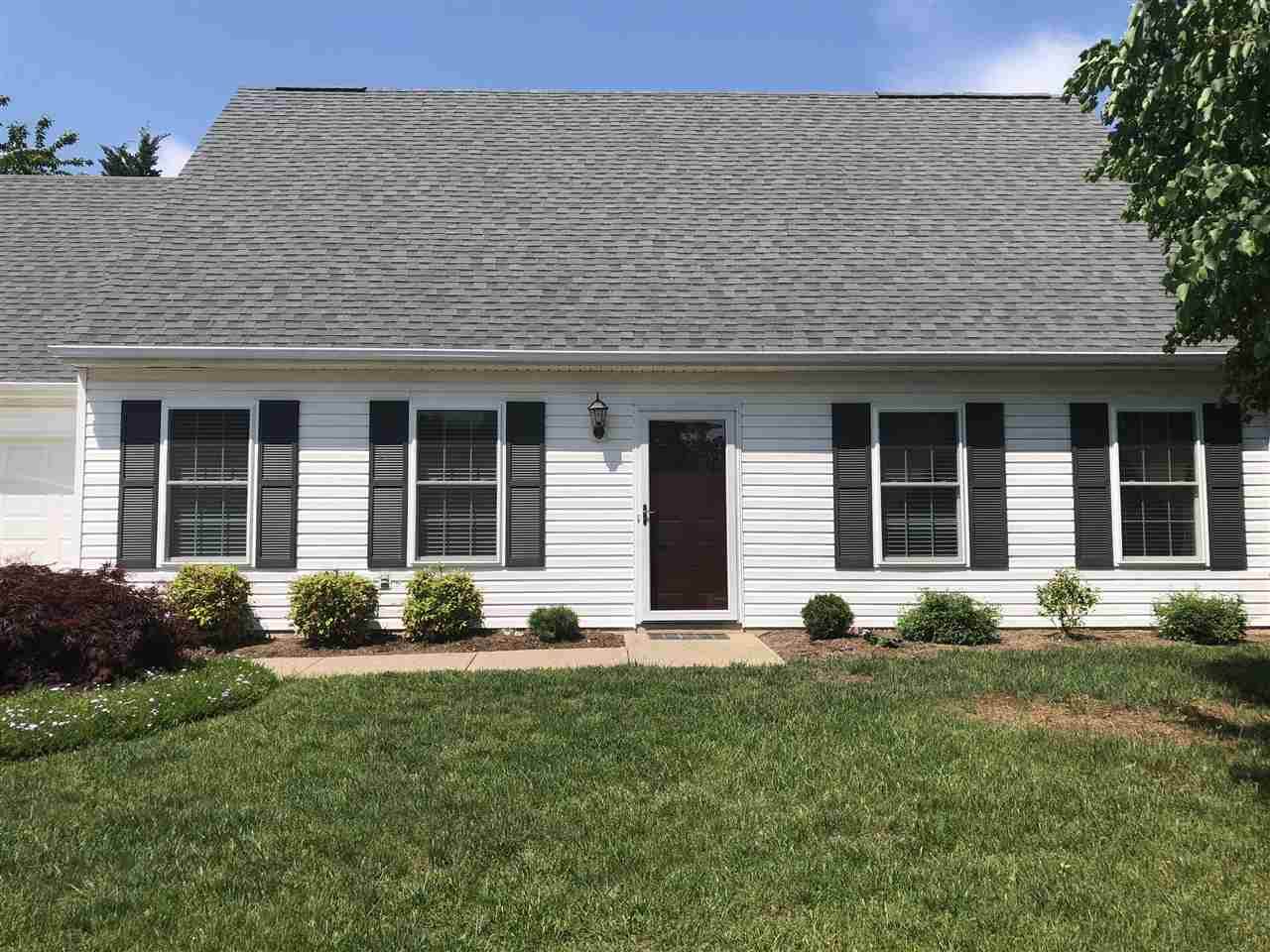 403 Greenwood Rd - Photo 1