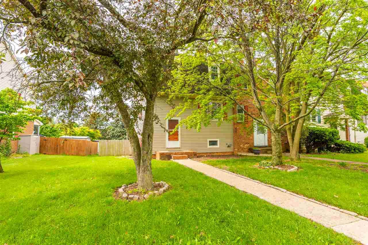 1063 Meadowlark Dr - Photo 1 1063 Meadowlark Dr - Photo 1