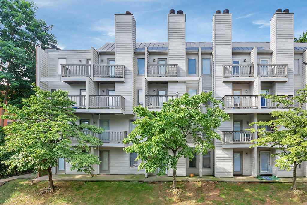 1305 Wertland St - Photo 1