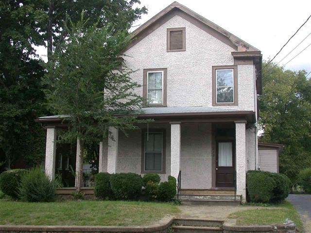 212 Coalter St - Photo 1