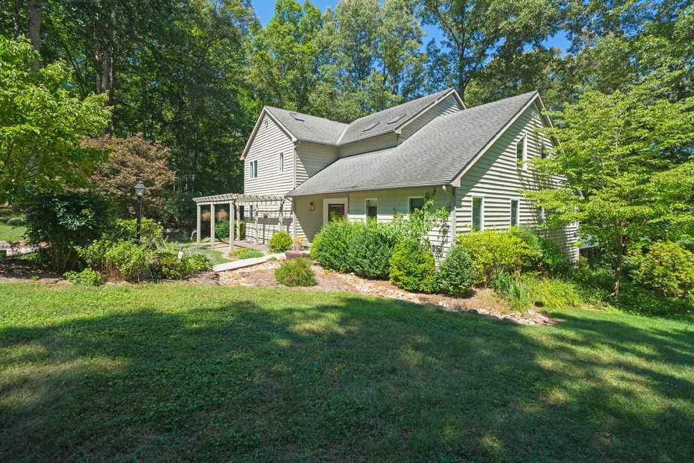 435 Mallard Lake Dr - Photo 1