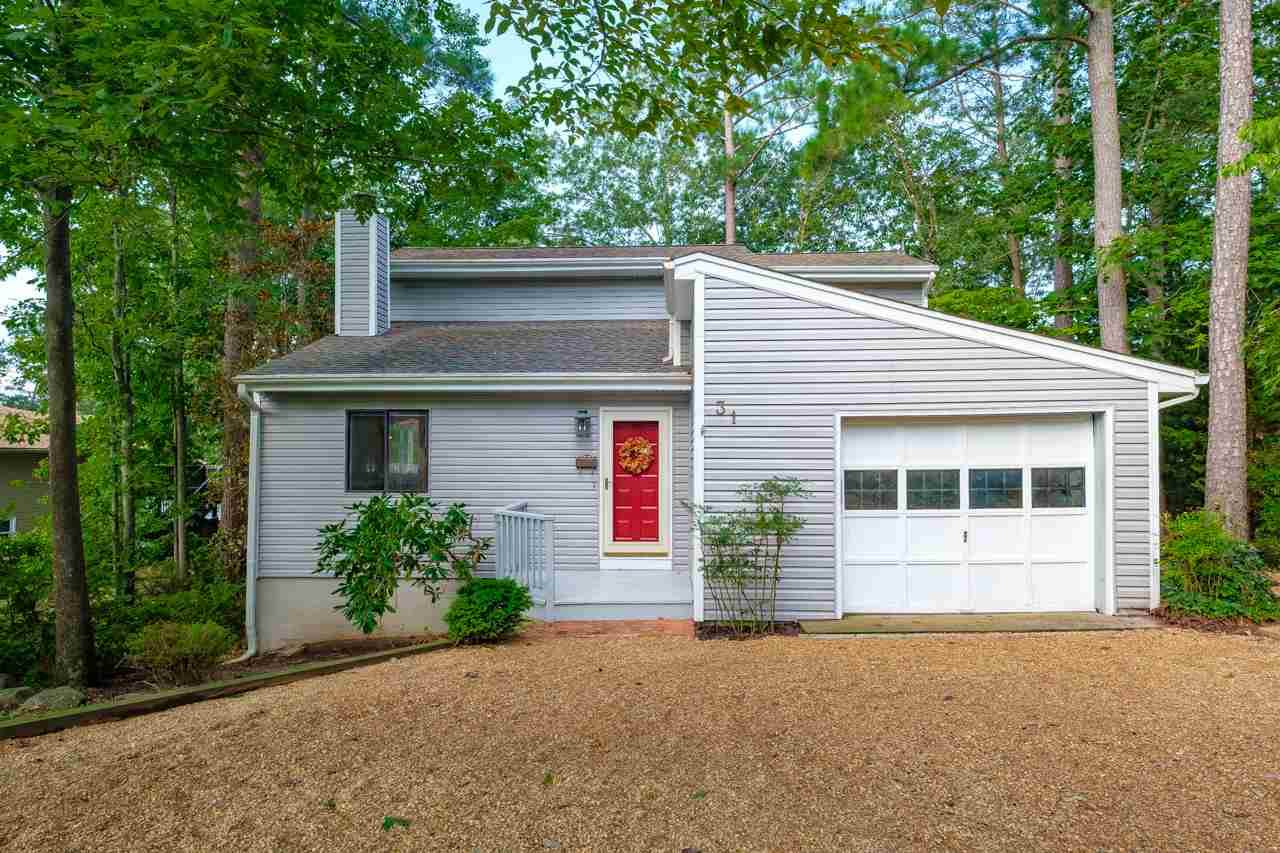 31 Ashlawn Blvd - Photo 1