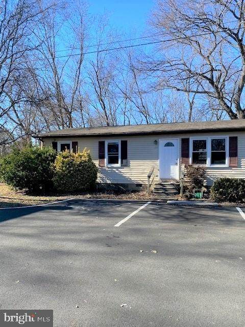 402 Main St - Photo 1