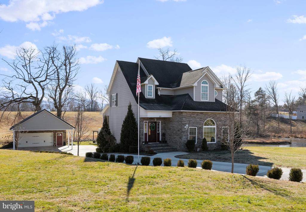 52 Oakcrest Dr - Photo 1