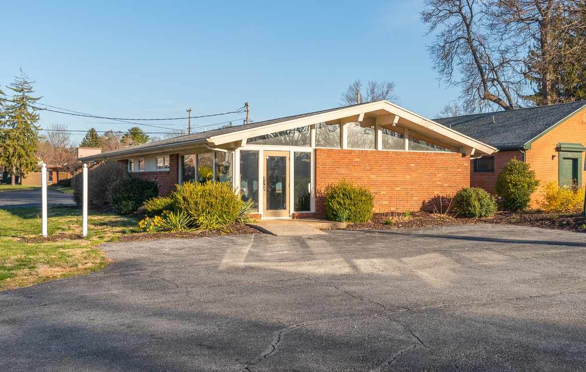365 Linden Ave - Photo 1