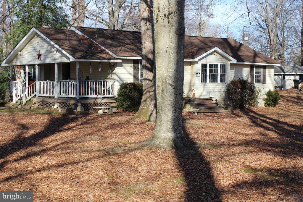 8915 Robert E Lee Dr - Photo 1