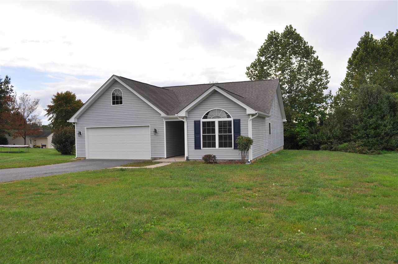 18 Wedgewood Dr - Photo 1