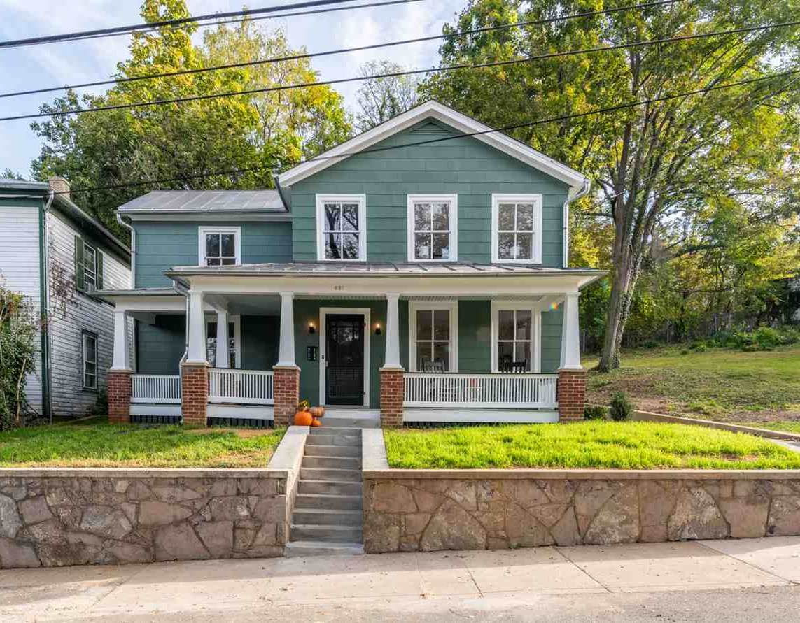 661 Frederick St - Photo 1