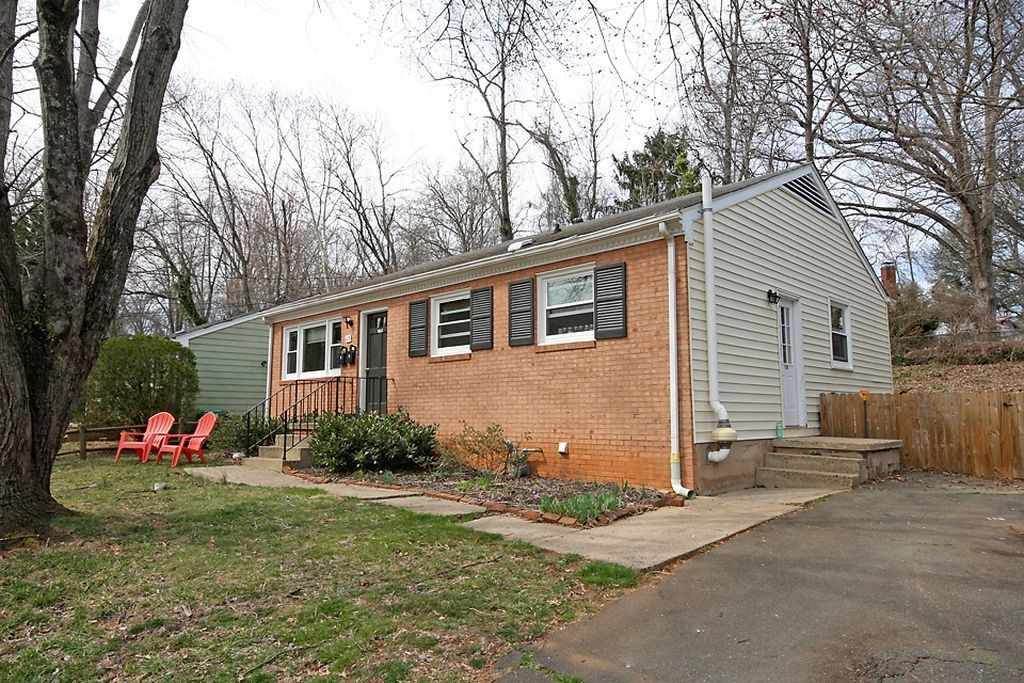 113 Stratford Ct - Photo 1