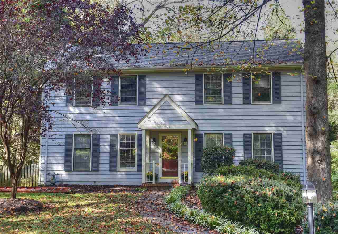 1603 Yorktown Dr - Photo 1