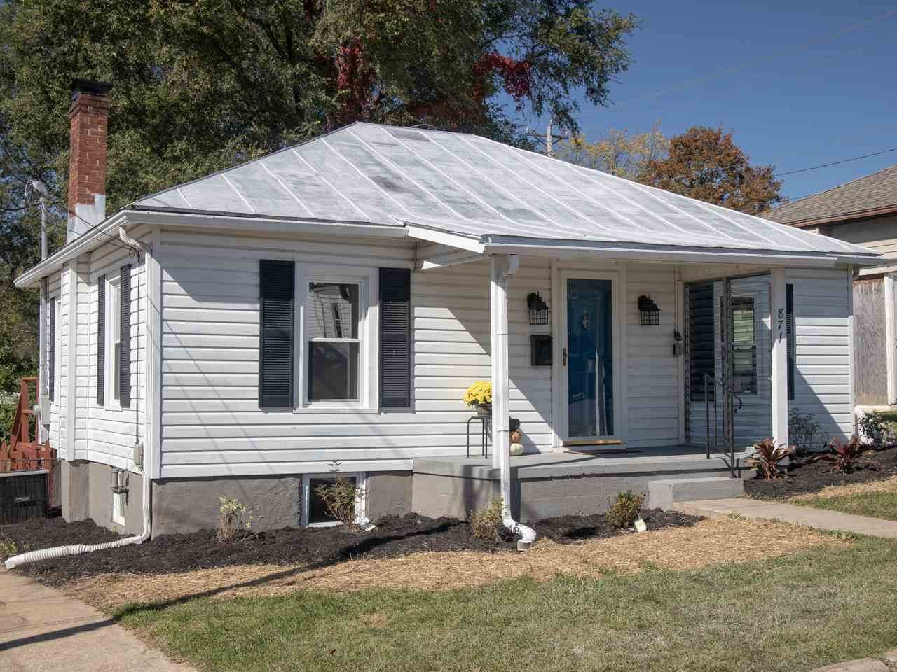 871 Jackson St - Photo 1