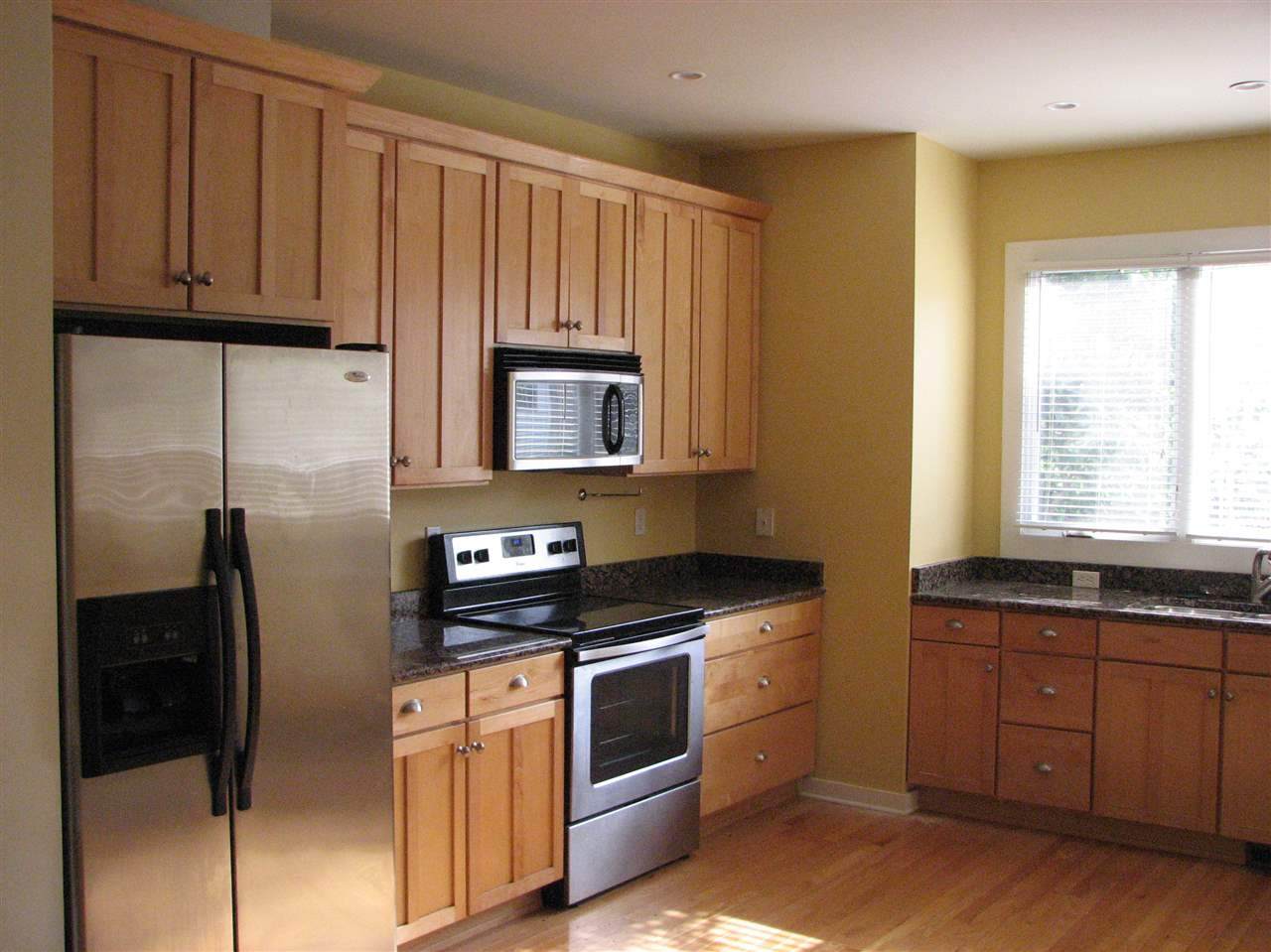 1013 Linden Ave - Photo 1