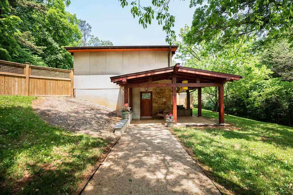 888b Woodlands Rd - Photo 1
