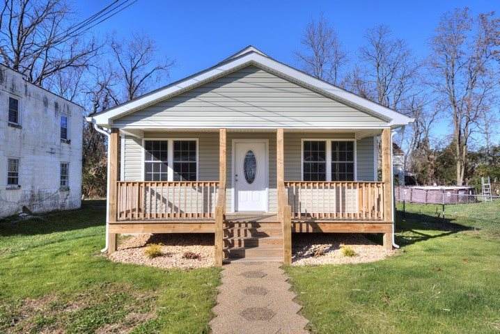 155 Elkin Ave - Photo 1