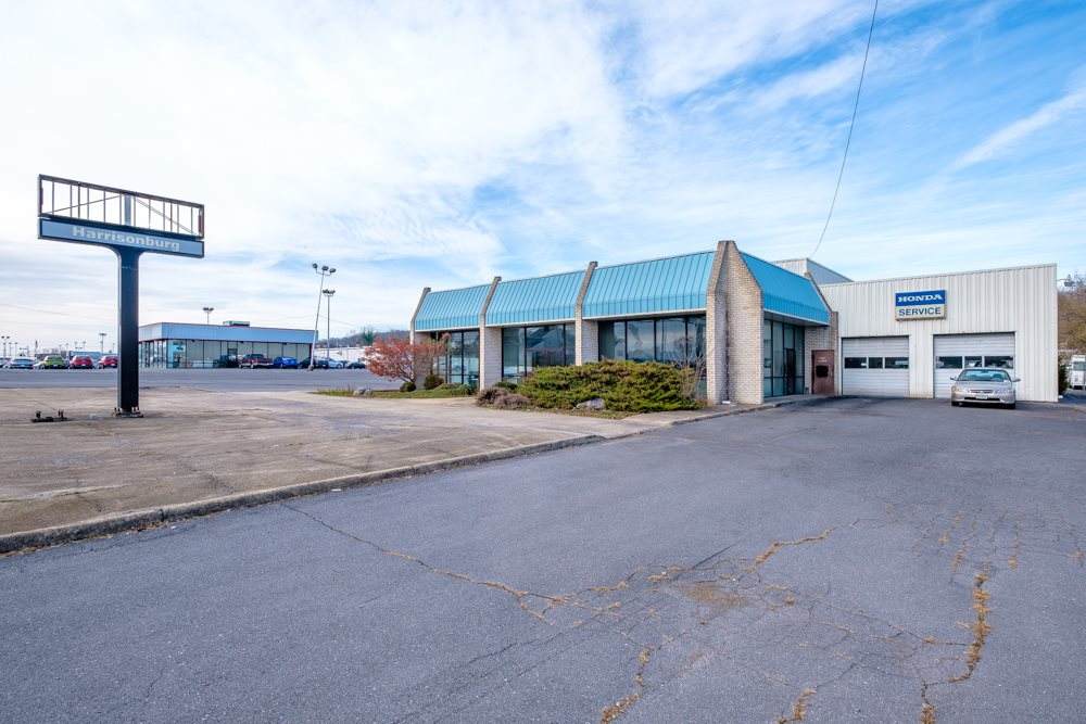 2675 South Main St - Photo 1