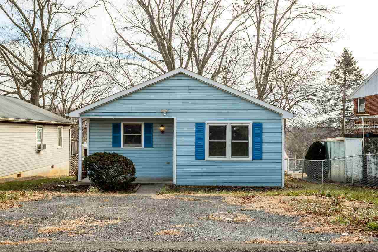 407 F St - Photo 1