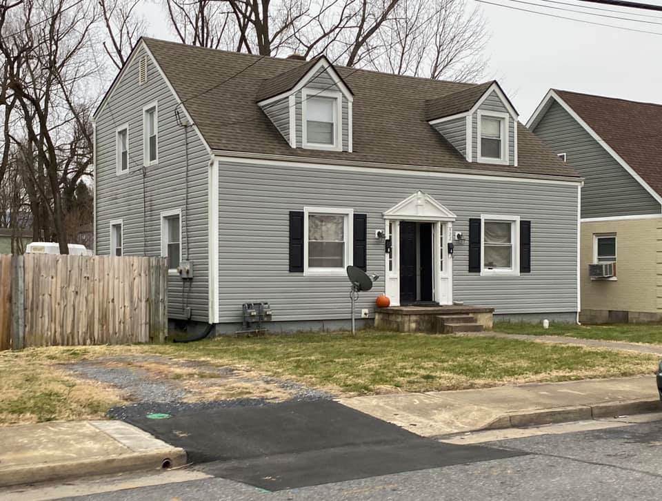 322 Florence Ave - Photo 1